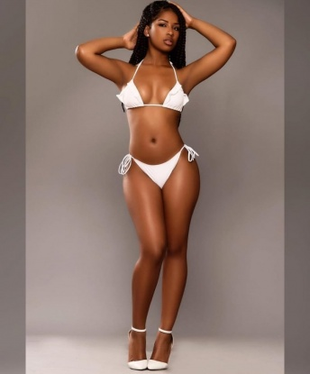 Анжела, 24 года